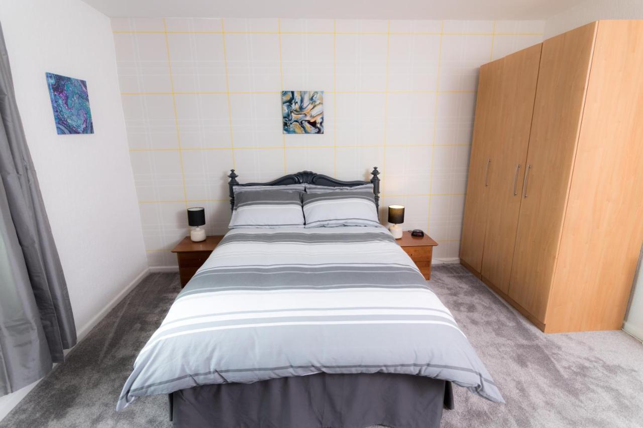 Entire House - 2 Bedroom - 3 Bed - Free Wifi - Tv Clayton-le-Moors Екстер'єр фото