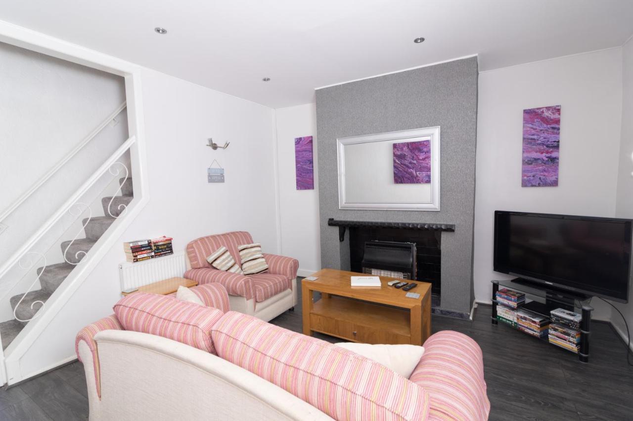 Entire House - 2 Bedroom - 3 Bed - Free Wifi - Tv Clayton-le-Moors Екстер'єр фото